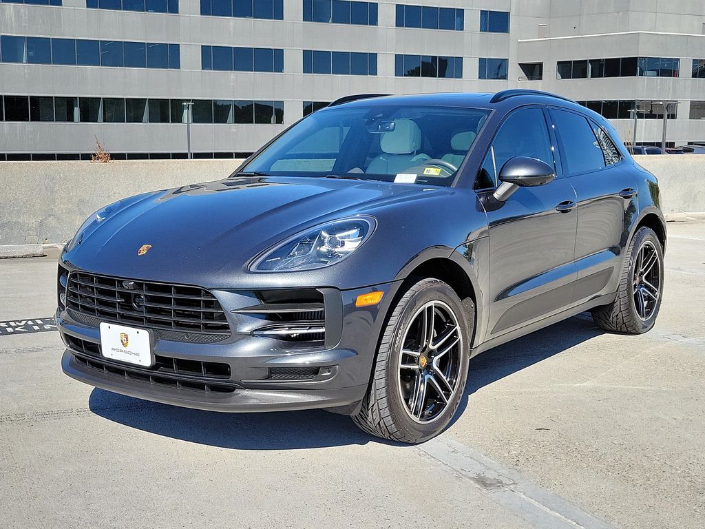 2021 Porsche Macan S -
                Vienna, VA