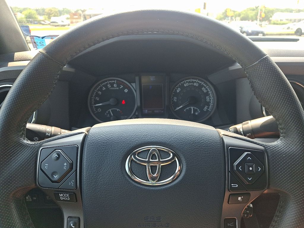 Thumbnail: 2020 Toyota Tacoma - 19