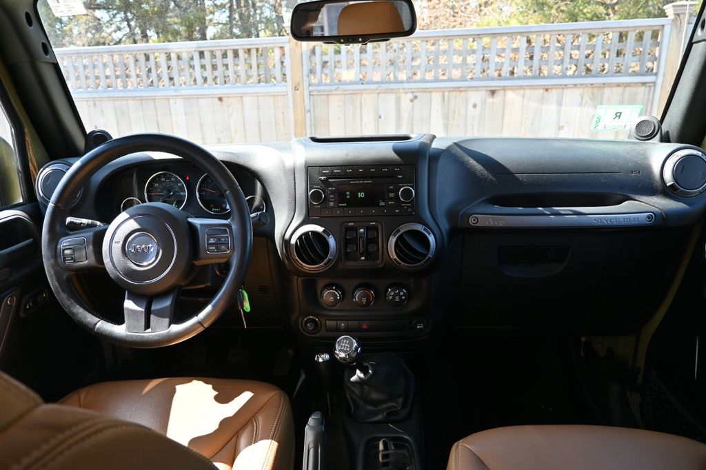 2013 Jeep Wrangler Unlimited Sport 4
