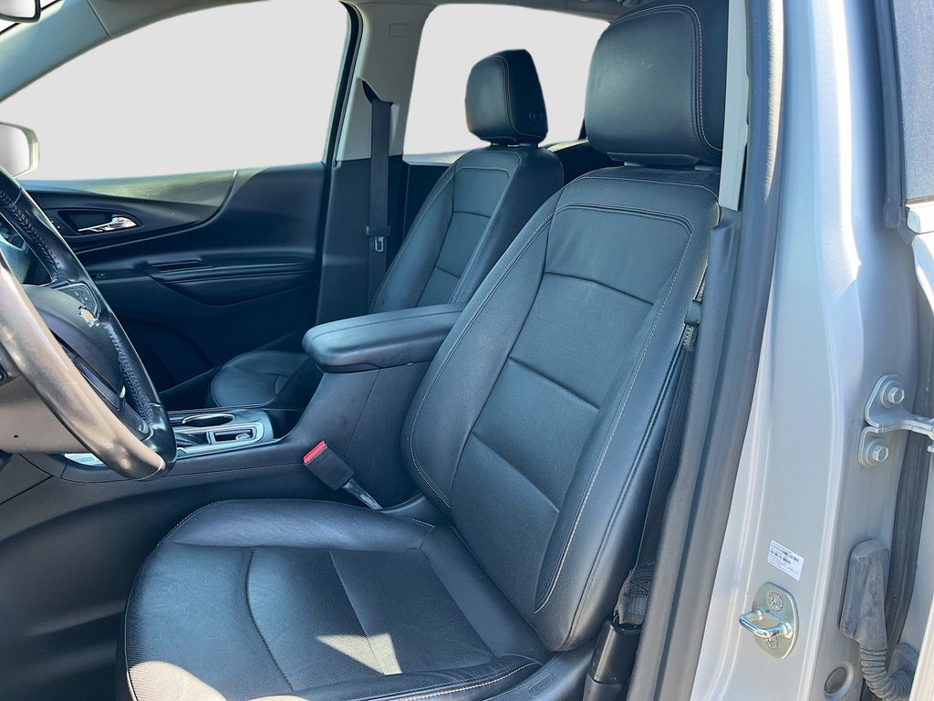 Used 2020 Silver Chevrolet Premier image 20