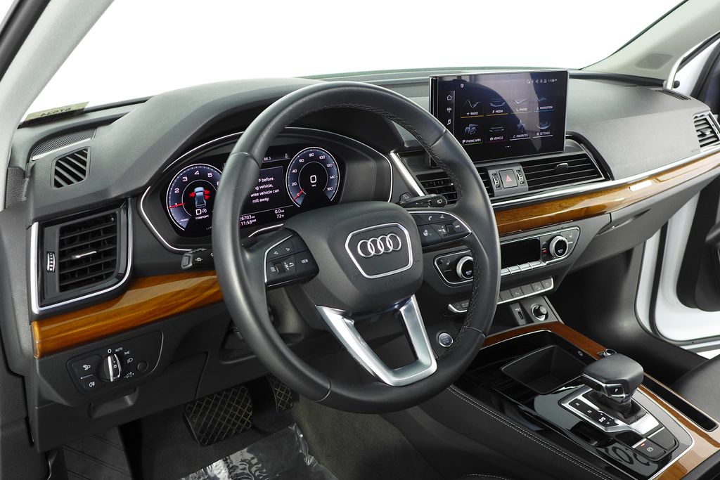 2022 Audi Q5 e Premium 28