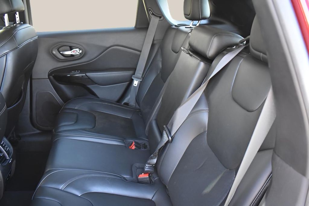 Used Car 2020 Jeep Cherokee  Altitude For Sale Under $20,000 In Austin, Texas