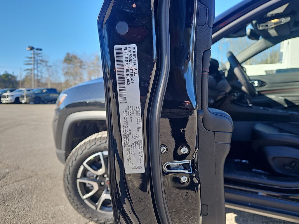 2026 Jeep Compass Trailhawk - Photo 31