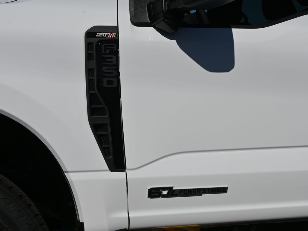 2025 Ford F-350 Super Duty XL