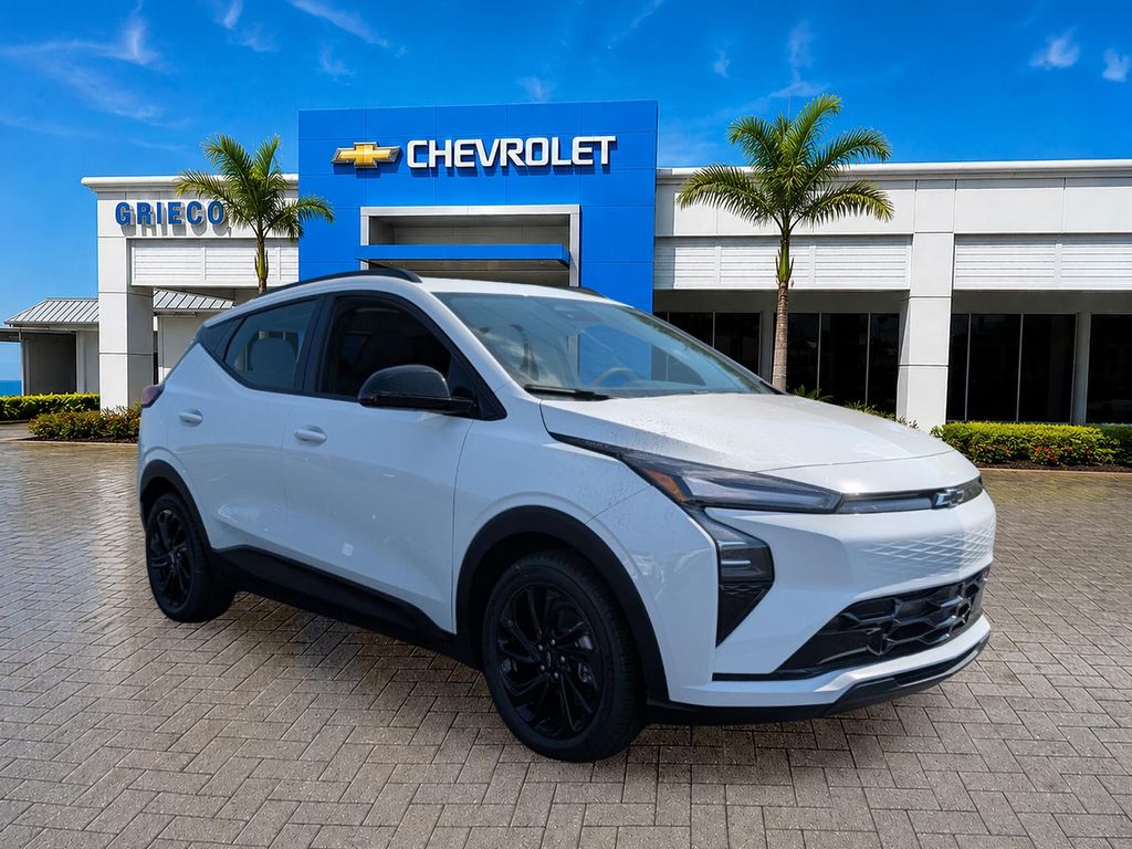 Summit White 2027 Chevrolet Bolt SUV / Crossover Front-Wheel Drive 1-Speed Automatic