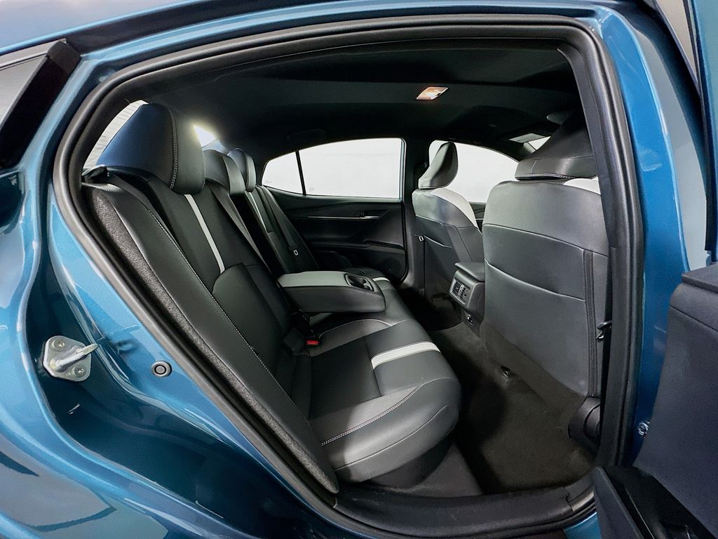 Thumbnail: 2025 Toyota Camry - 26