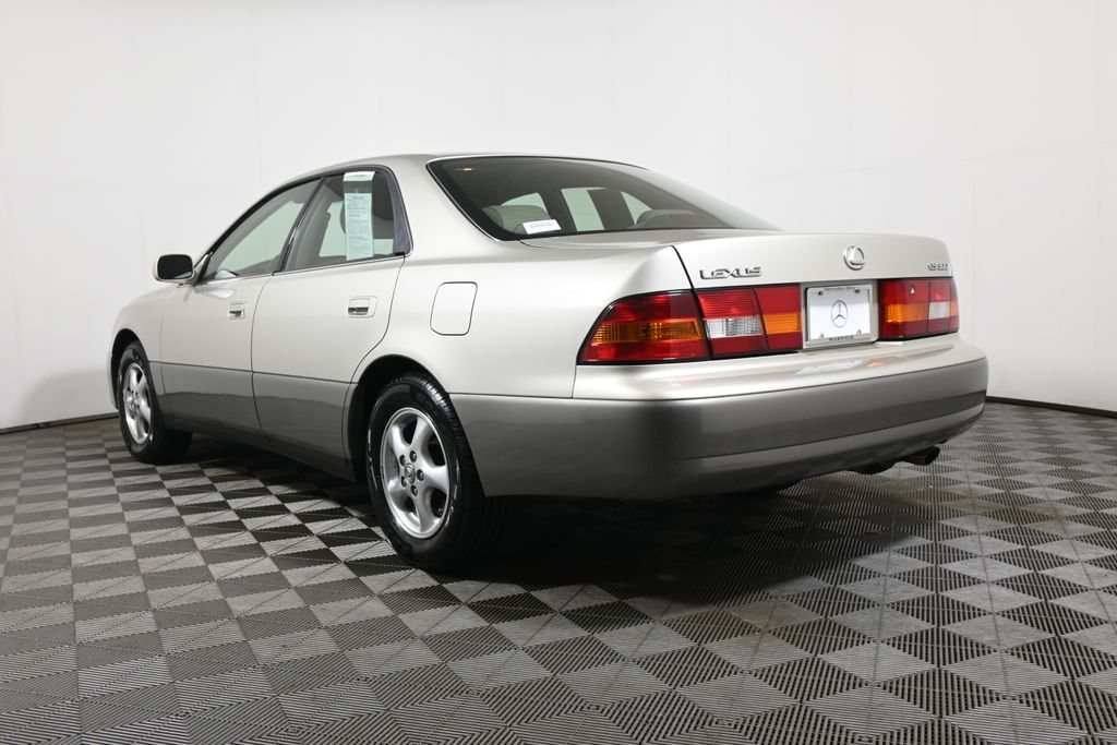 Thumbnail: 1998 Lexus ES - 5