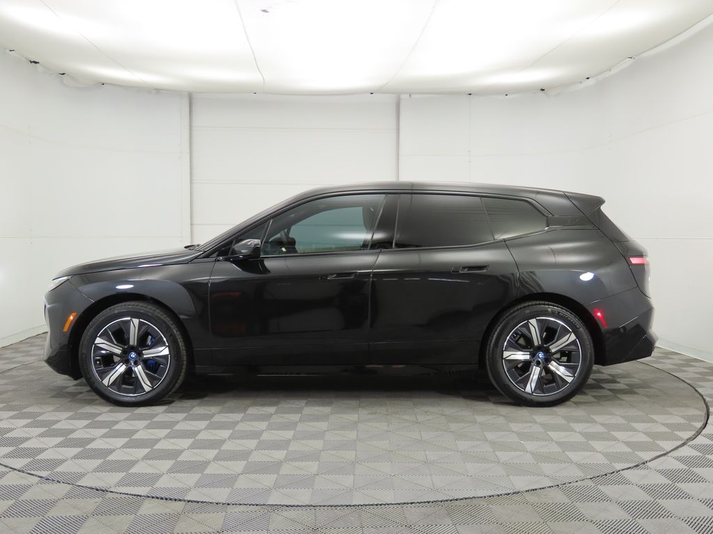 Thumbnail: 2024 BMW iX - 8