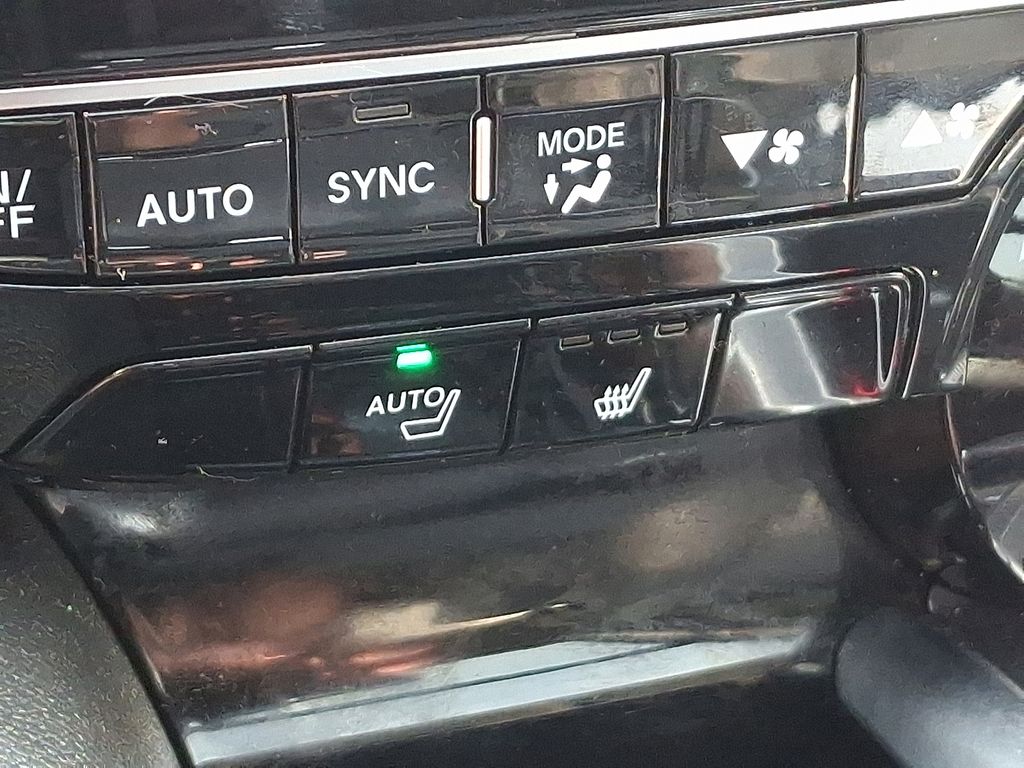 Thumbnail: 2023 Acura MDX - 26