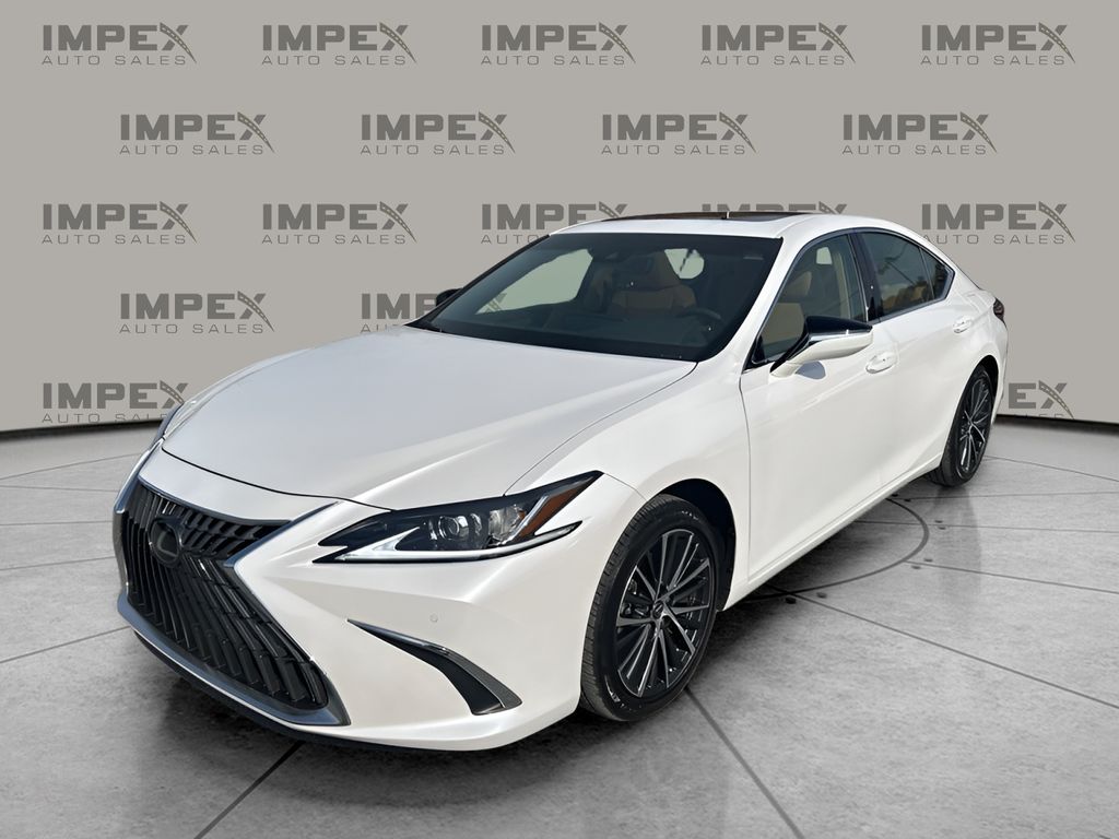 2025 Lexus ES 350's photo