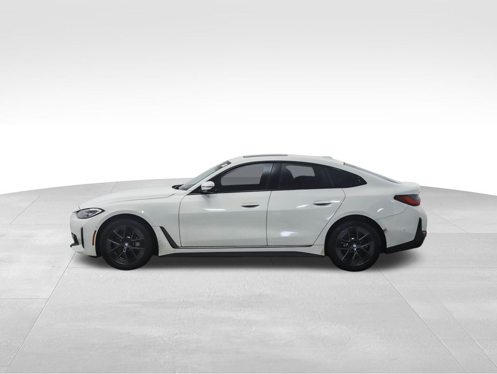 Thumbnail: 2023 BMW i4 - 2