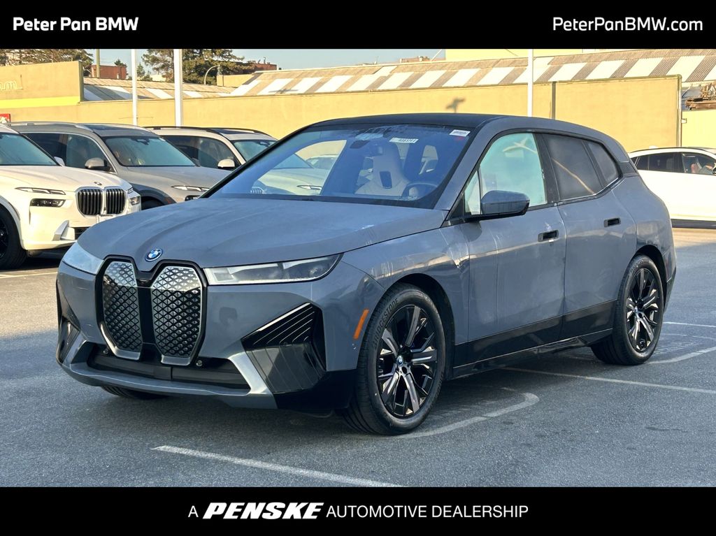 Thumbnail: 2023 BMW iX - 1