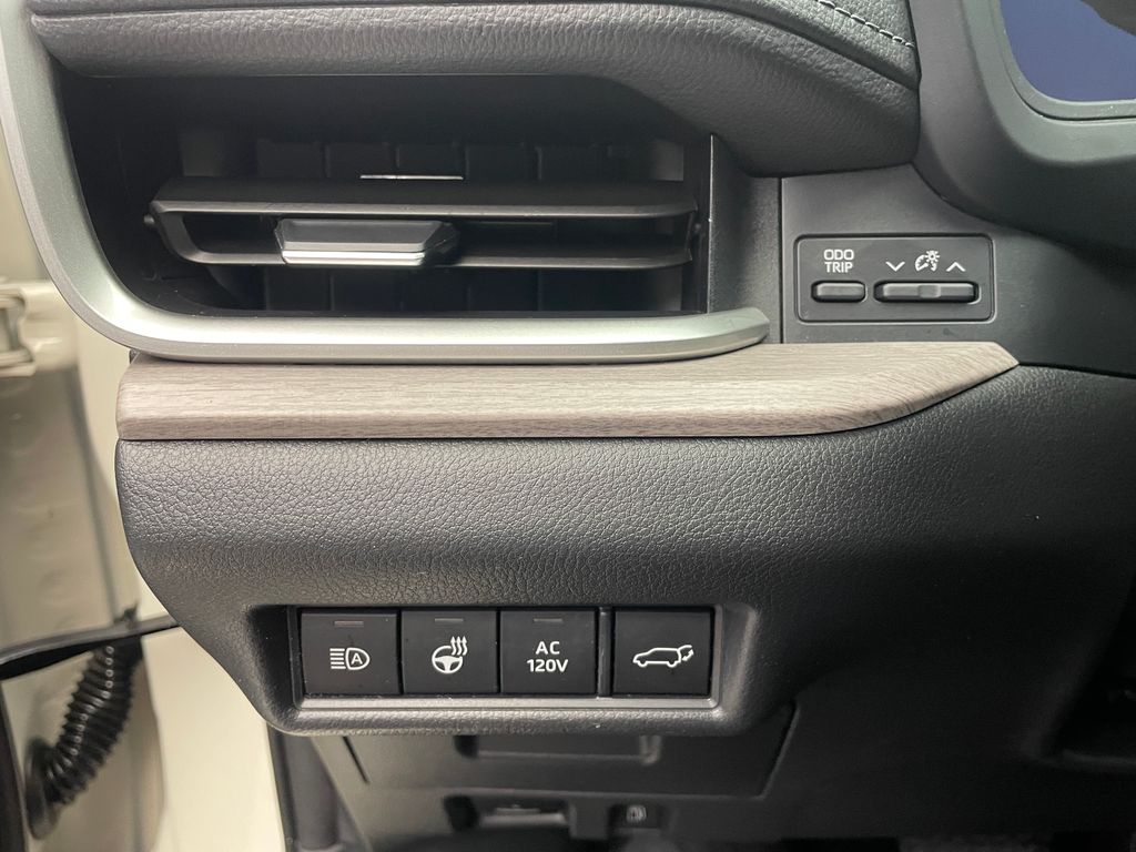 2024 Toyota Grand Highlander Limited 20