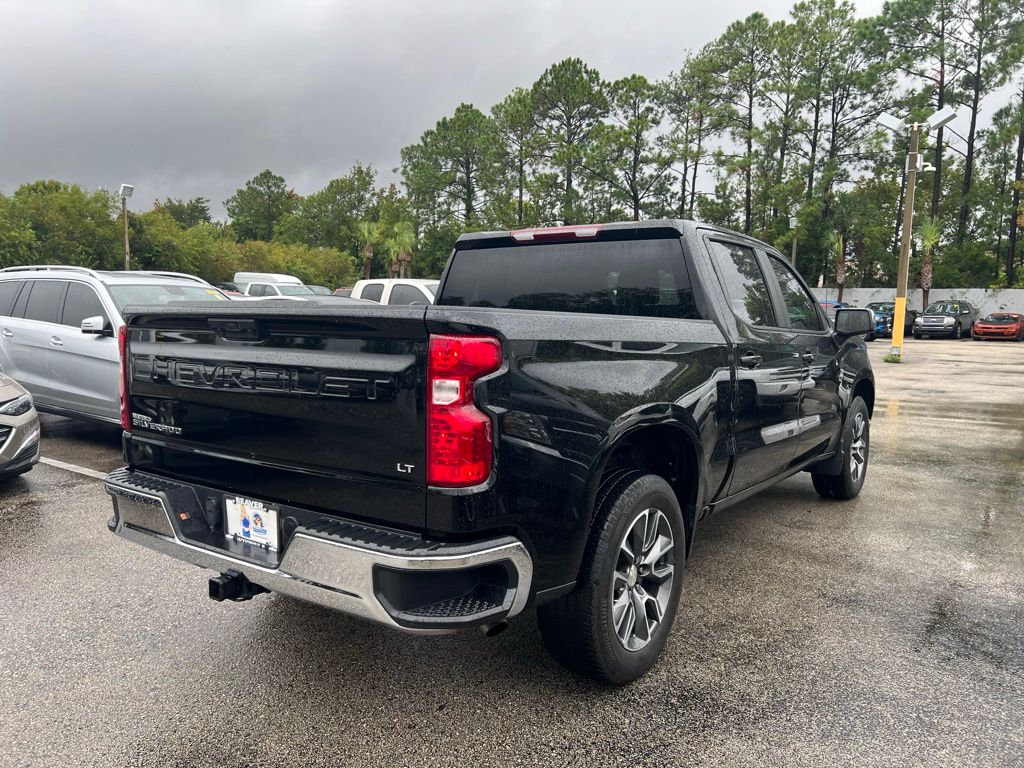 2023 Chevrolet Silverado 1500 LT 3