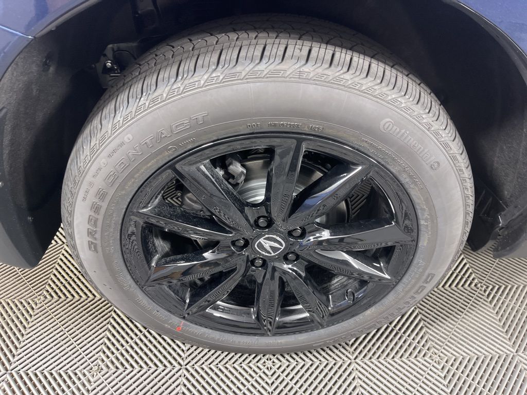 Thumbnail: 2025 Acura RDX - 16