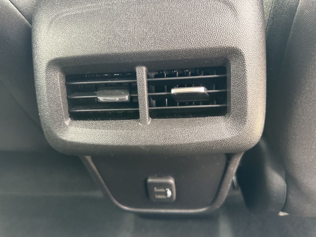 2022 Summit White Chevrolet Equinox LT FWD SUV