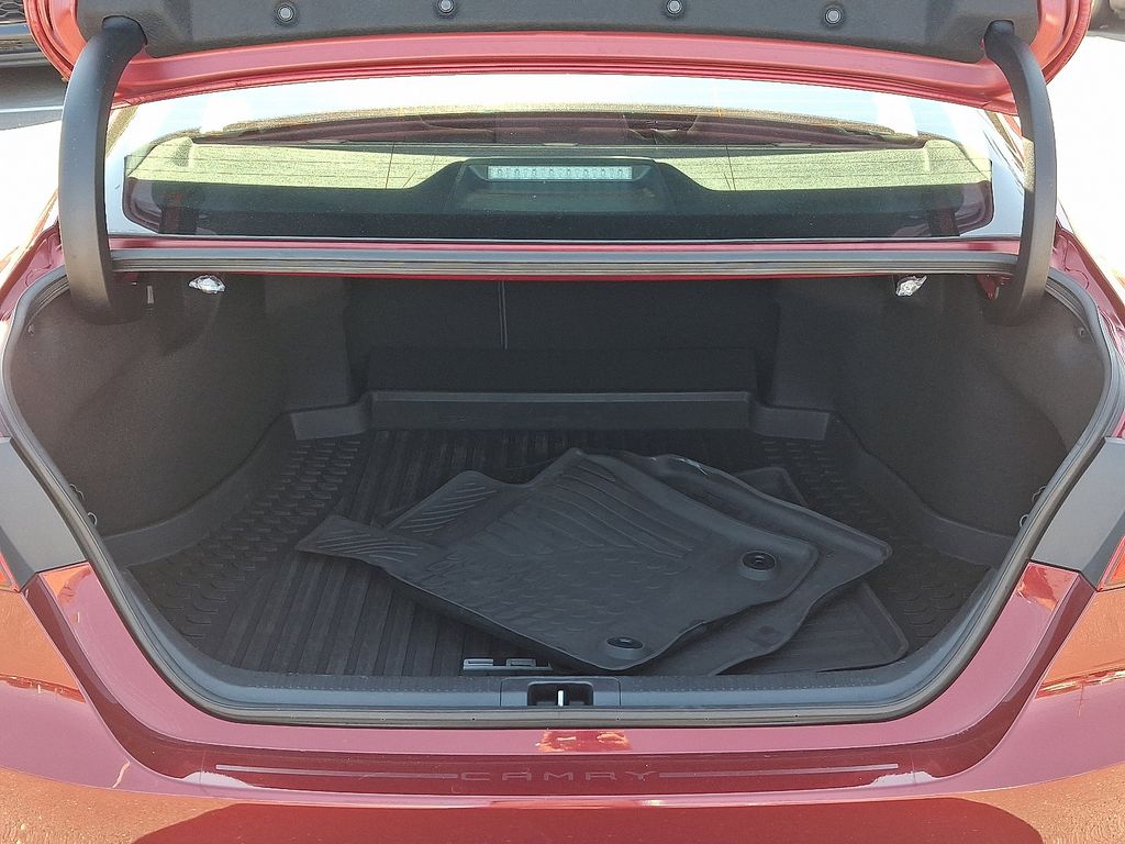 Thumbnail: 2021 Toyota Camry - 27