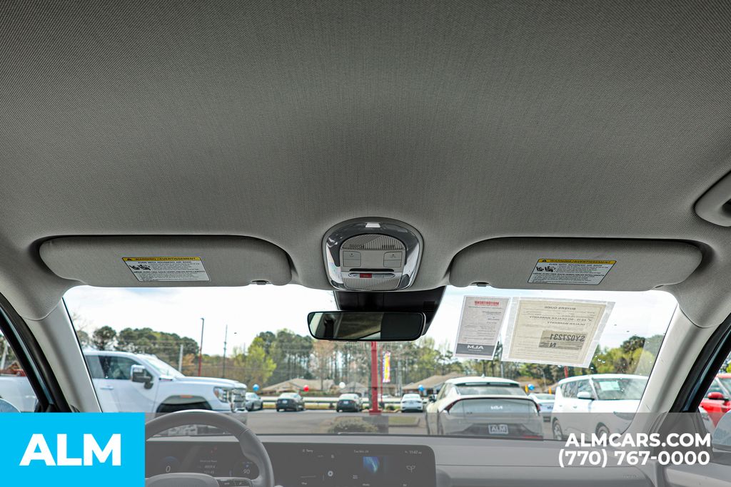 Used 2025 Blue Hyundai SEL image 55