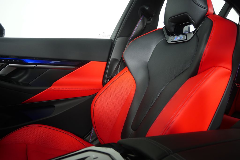 Thumbnail: 2026 BMW M5 - 26