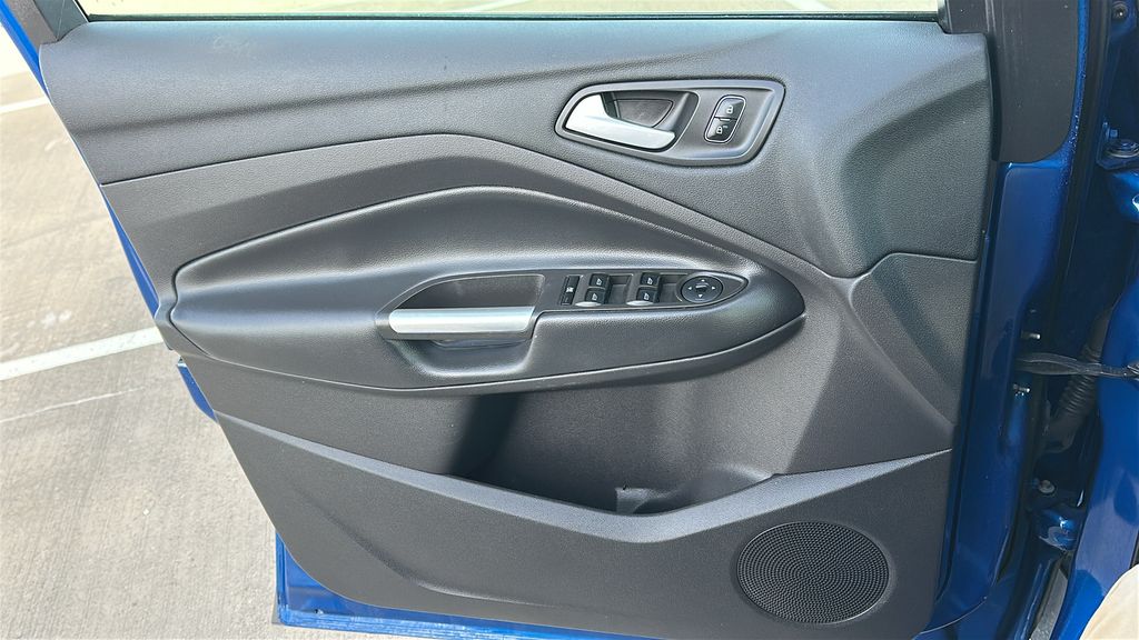 2018 Ford Escape SE Blue at Shottenkirk Kia Fort Bend
