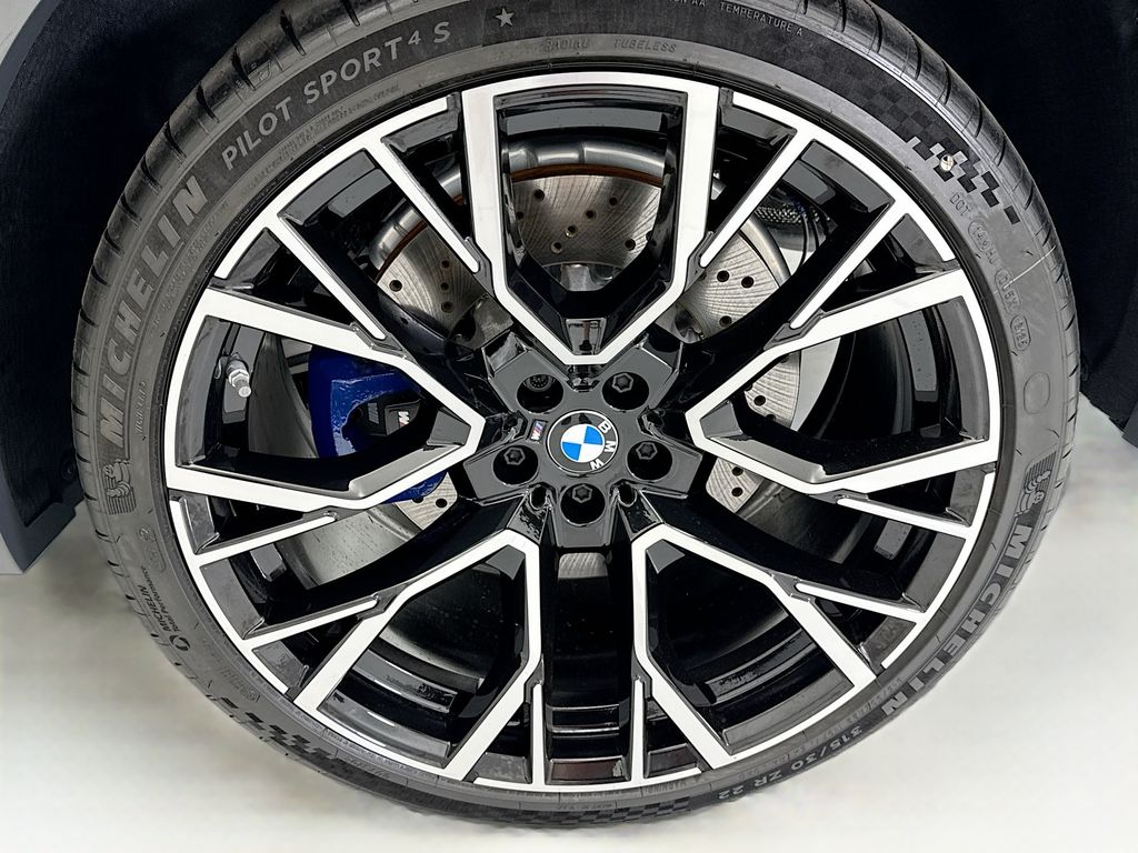 Thumbnail: 2026 BMW X5 - 30