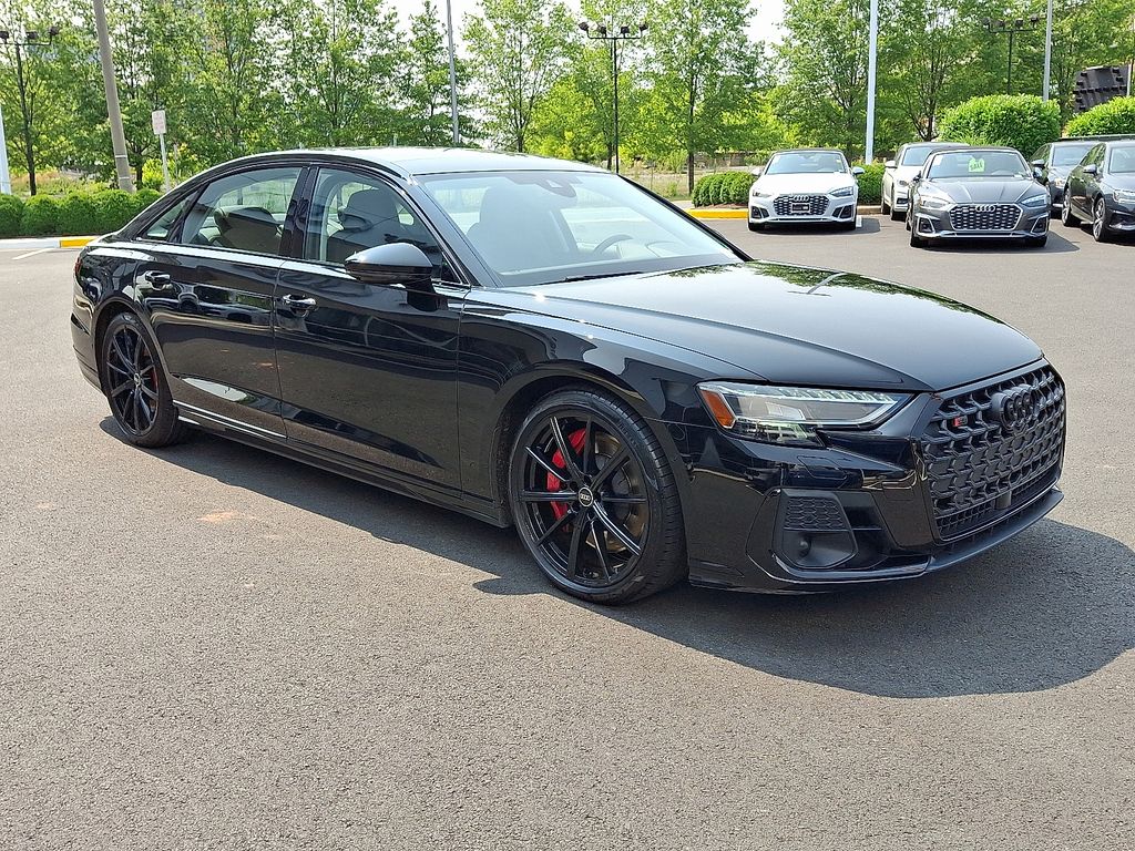 2022 Audi S8 4.0T 3