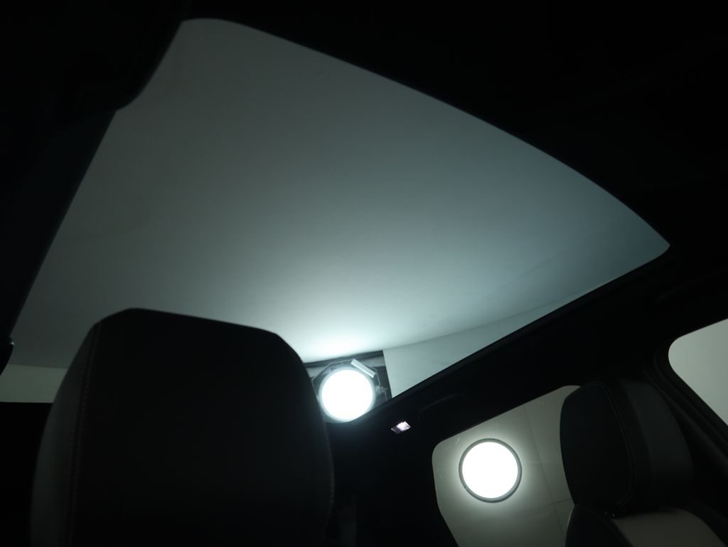 Thumbnail: 2025 Land Rover Discovery Sport - 19