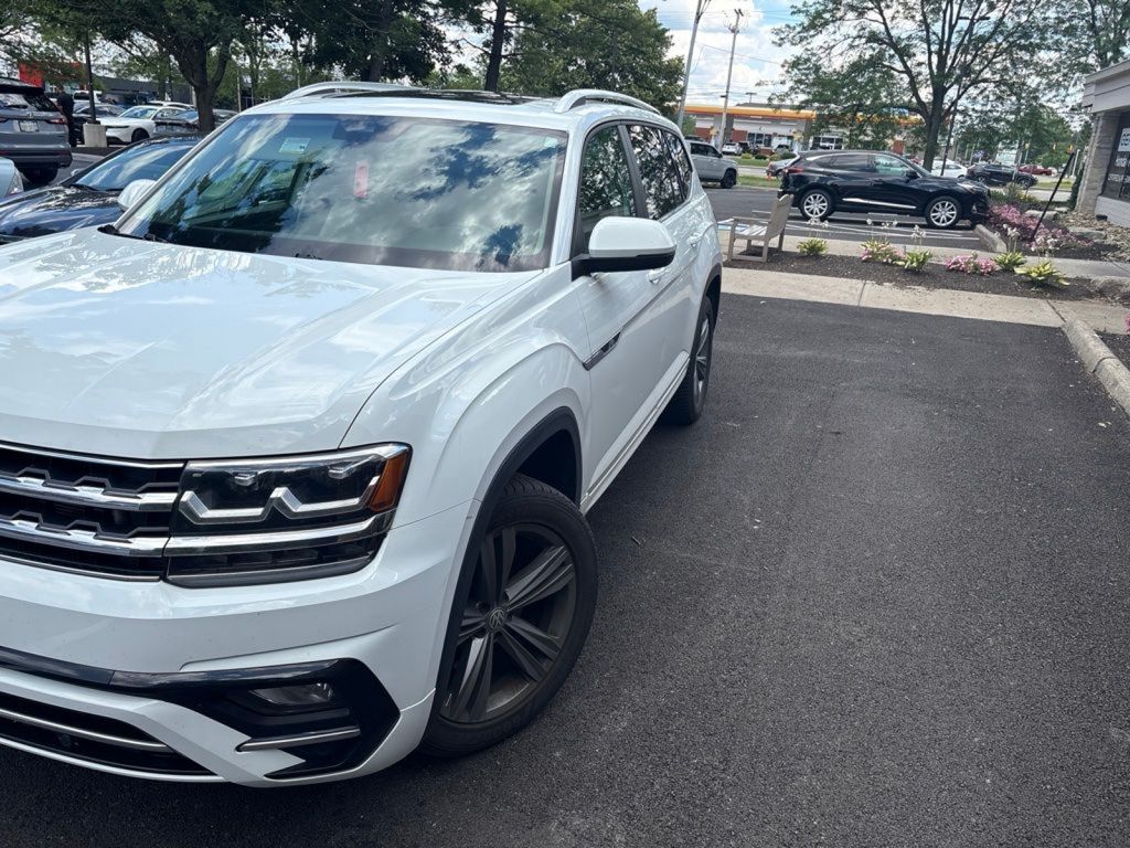 Used 2019 White Volkswagen 3.6L V6 SEL R-Line image 3