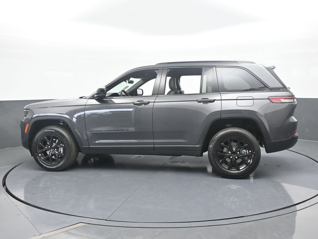 New 2025 Baltic Gray Metallic Clearcoat Jeep Altitude X image 3