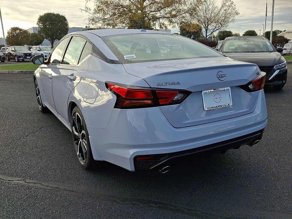 Thumbnail: 2025 Nissan Altima - 3