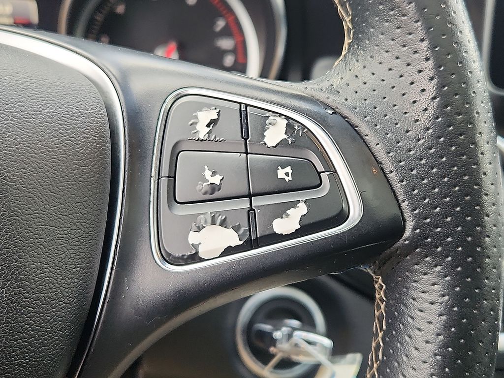 Thumbnail: 2018 Mercedes-Benz GLA - 22