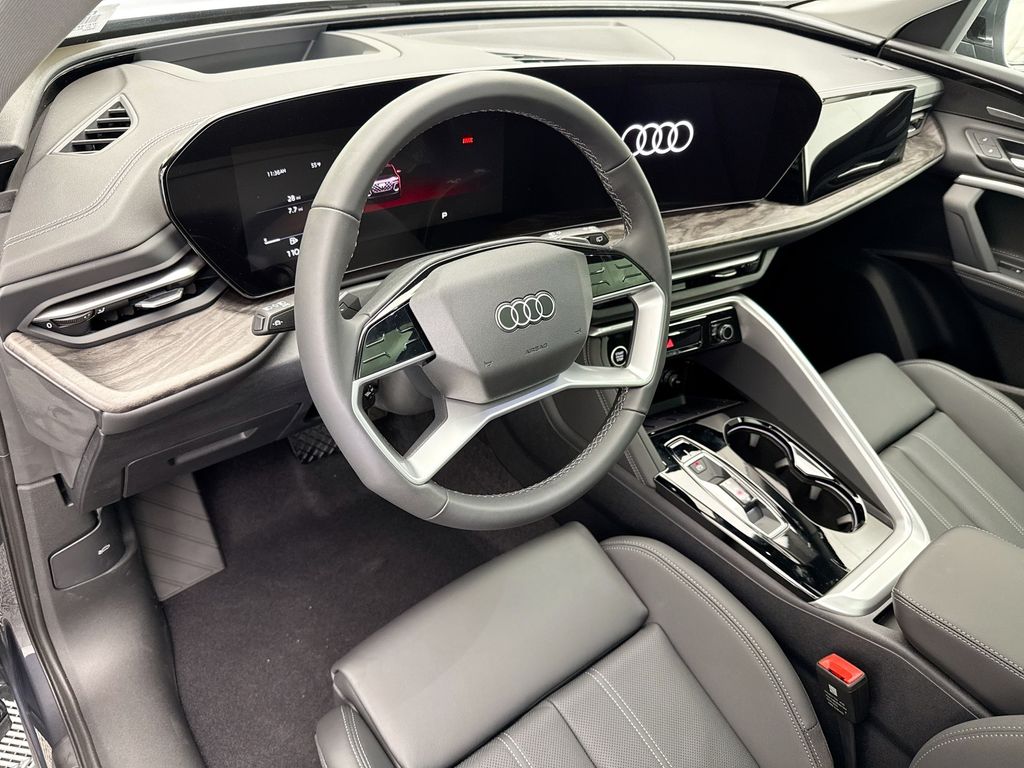 Thumbnail: 2025 Audi Q5 - 10