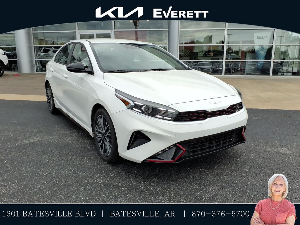 Snow White Pearl 2023 Kia Forte Sedan Front-Wheel Drive Continuously Variable Transmission