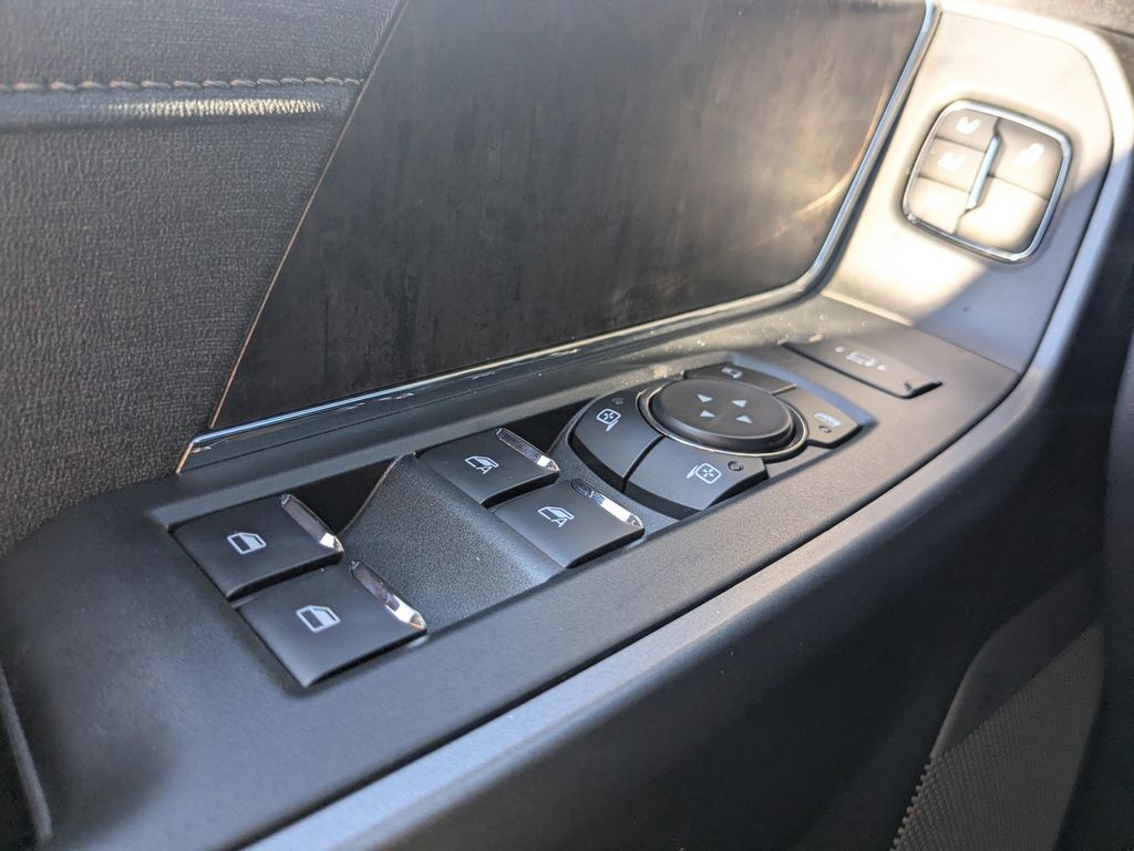 2026 Ford F-350 Super Duty Lariat