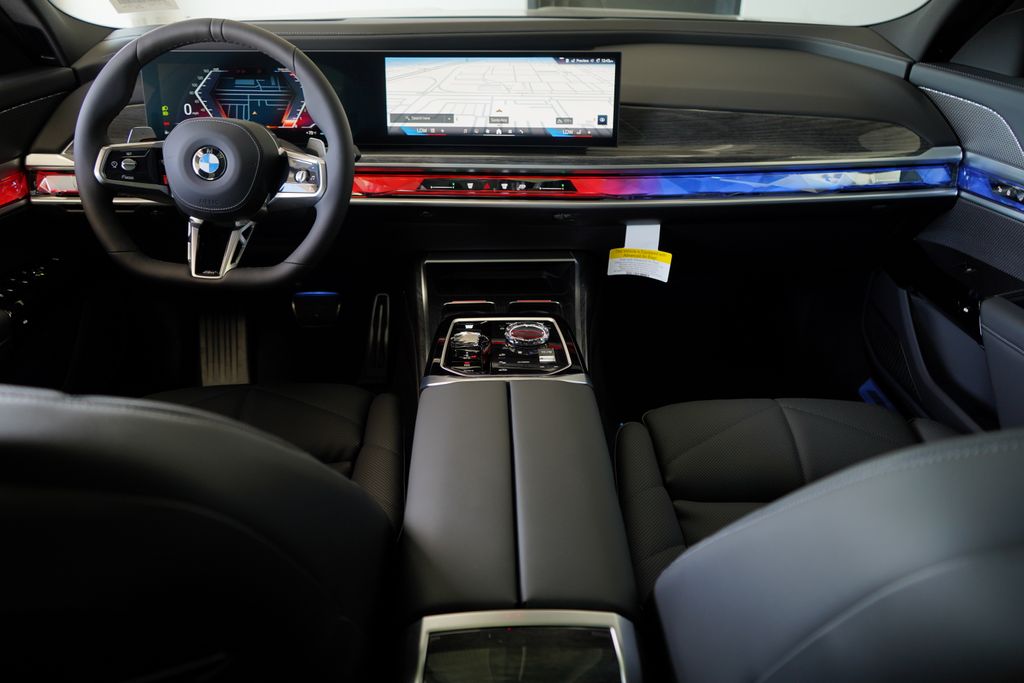 Thumbnail: 2026 BMW 7 Series - 14