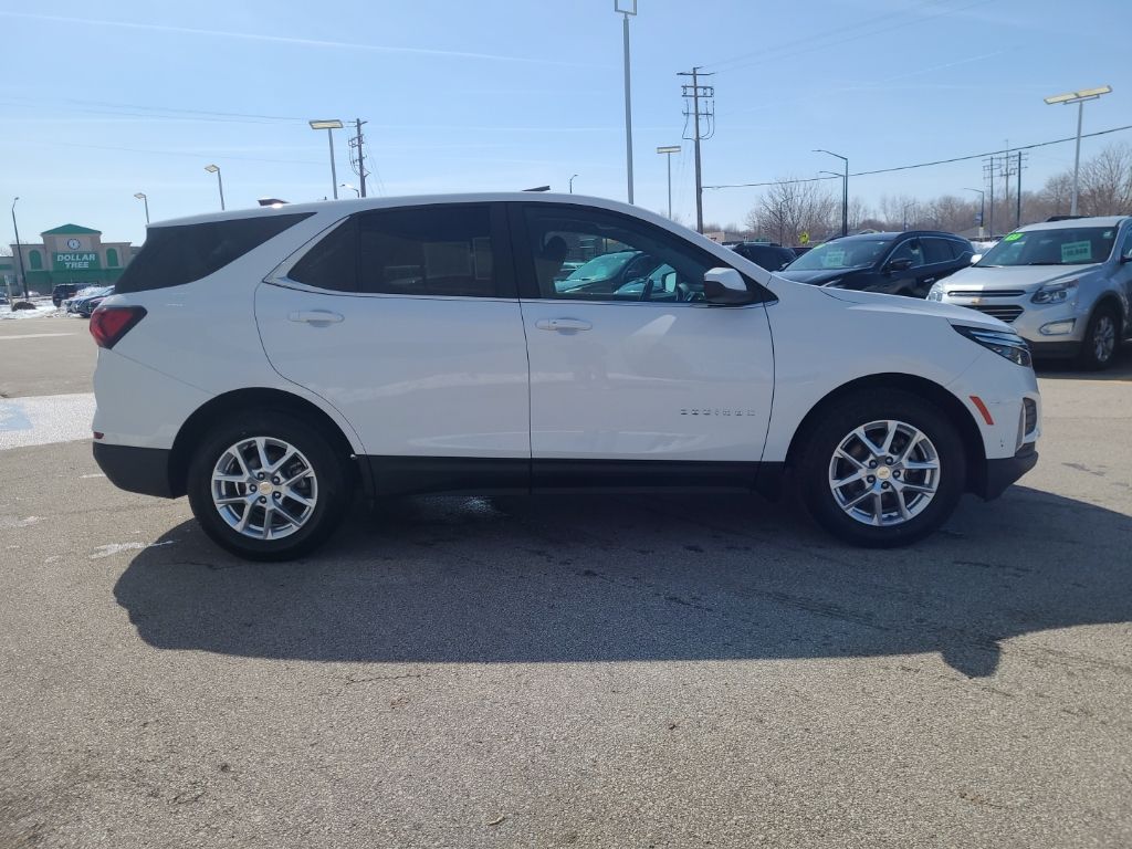 used 2022 Chevrolet Equinox car, priced at $15,390