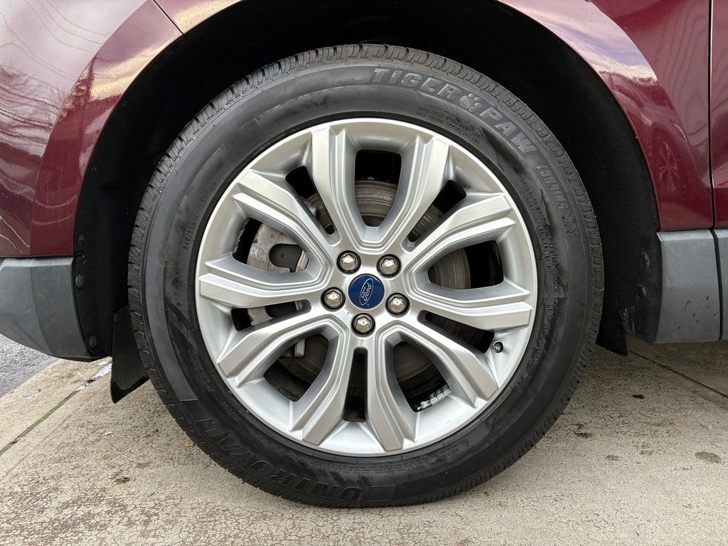 2021 Ford Edge Titanium