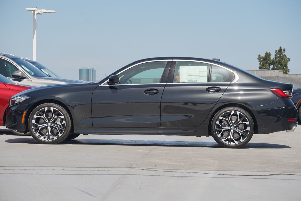 Thumbnail: 2025 BMW 3 Series - 4