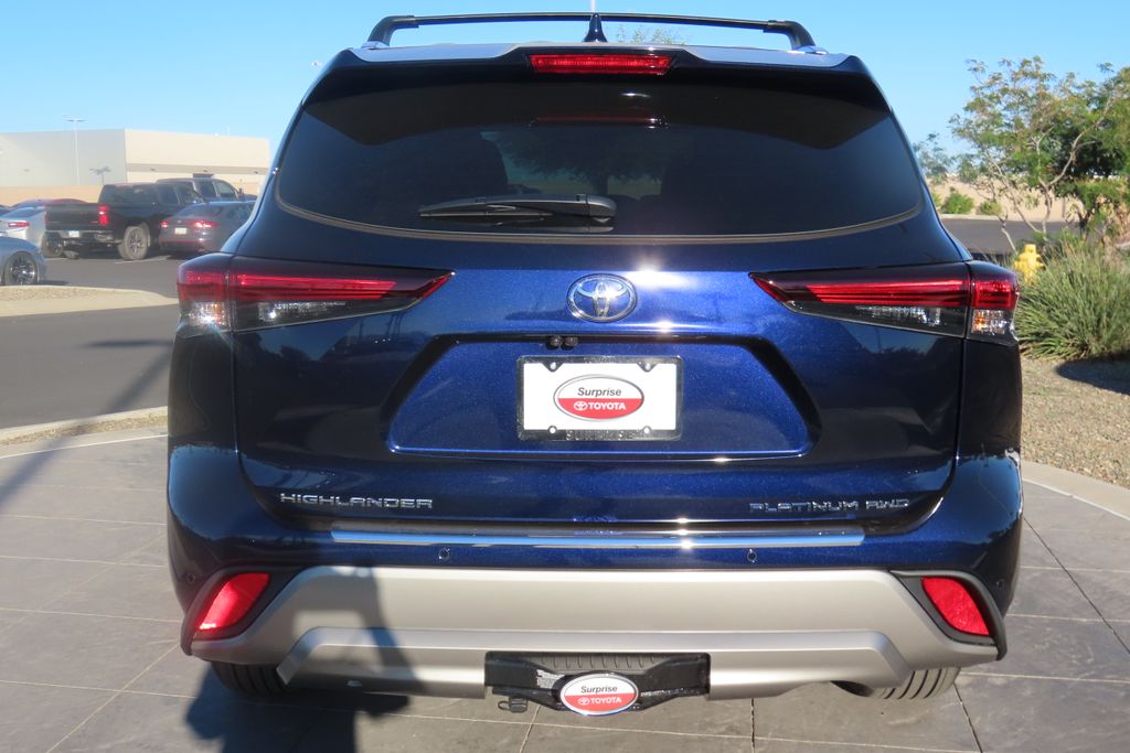 Thumbnail: 2026 Toyota Highlander - 6