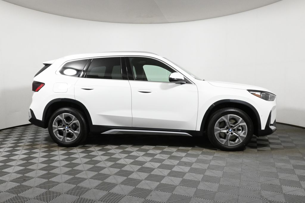 Thumbnail: 2026 BMW X1 - 8