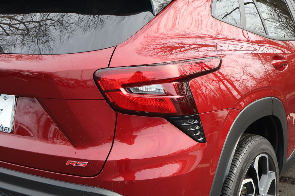 Thumbnail: 2024 Chevrolet Trax - 8