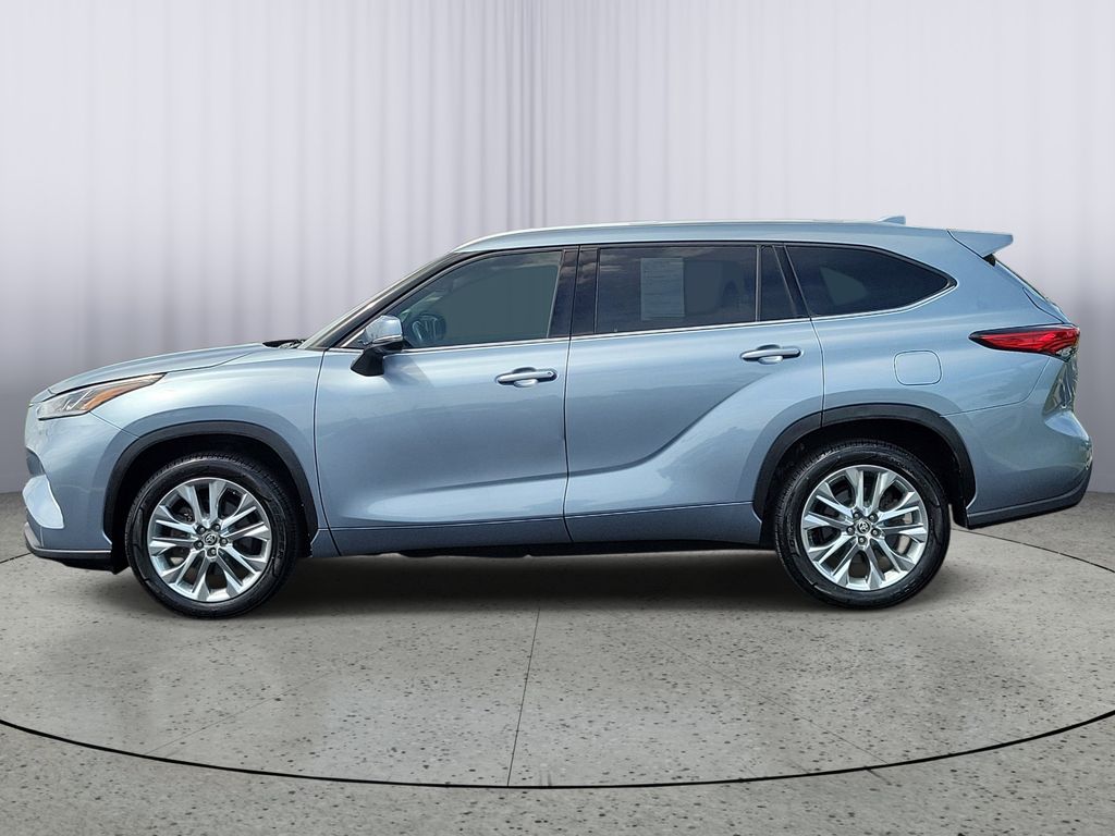 used 2023 Toyota Highlander car, priced at $36,998