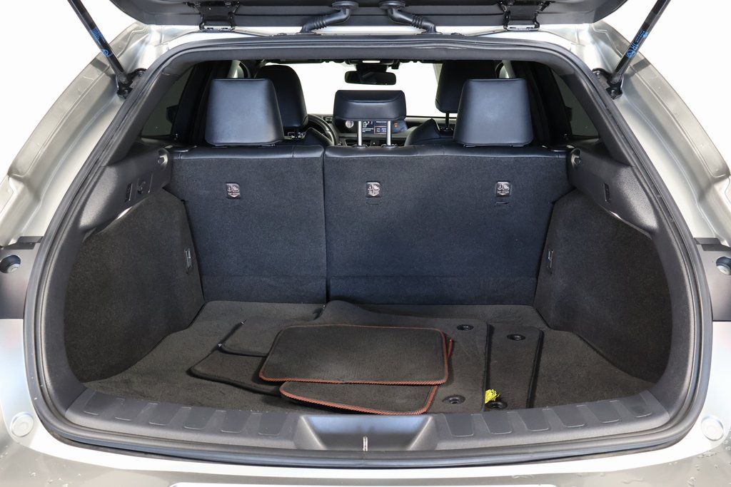 Thumbnail: 2021 Lexus UX - 14