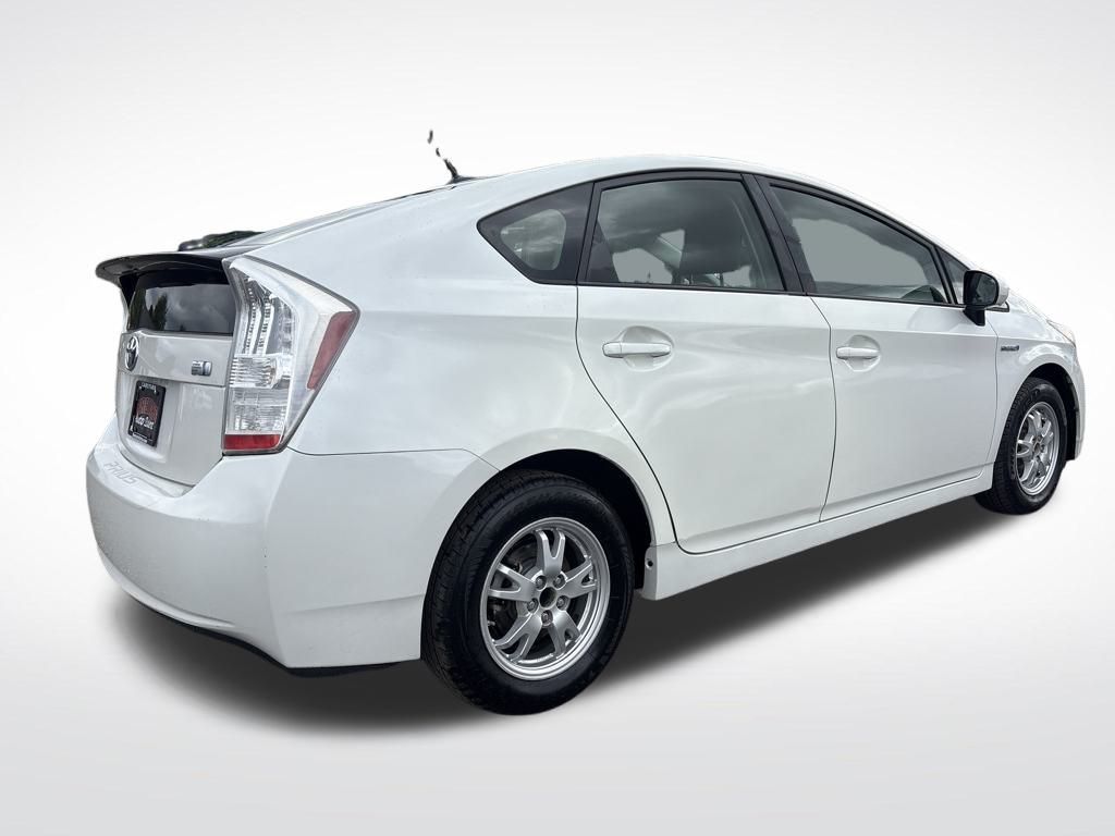 2010 Super White Toyota Prius II FWD Hatchback