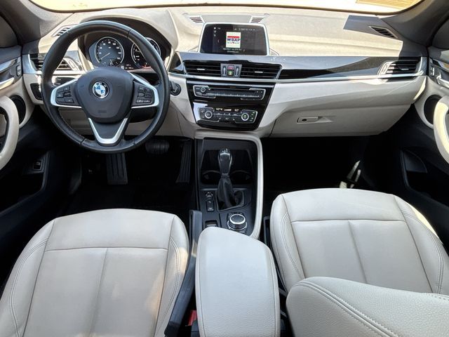 Used 2019 White BMW xDrive28i image 11