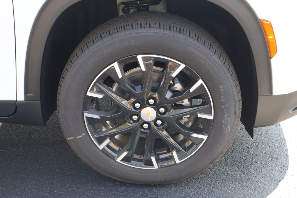 Thumbnail: 2026 Chevrolet Traverse - 11