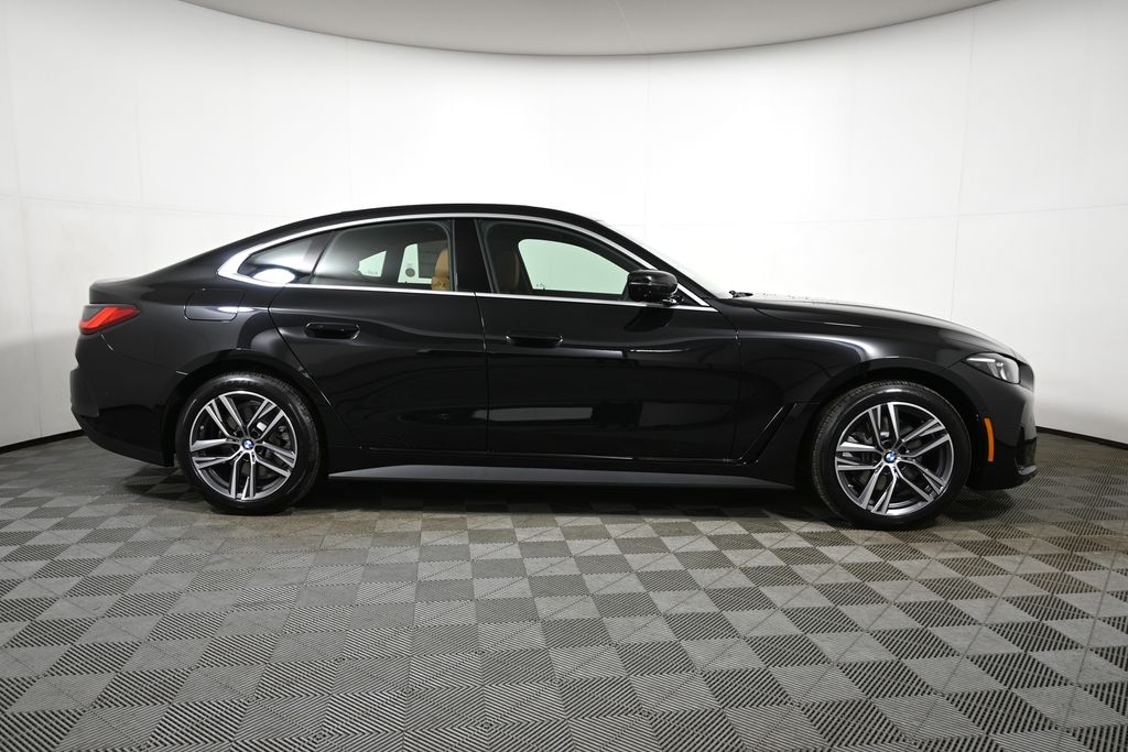 Thumbnail: 2026 BMW 4 Series - 8