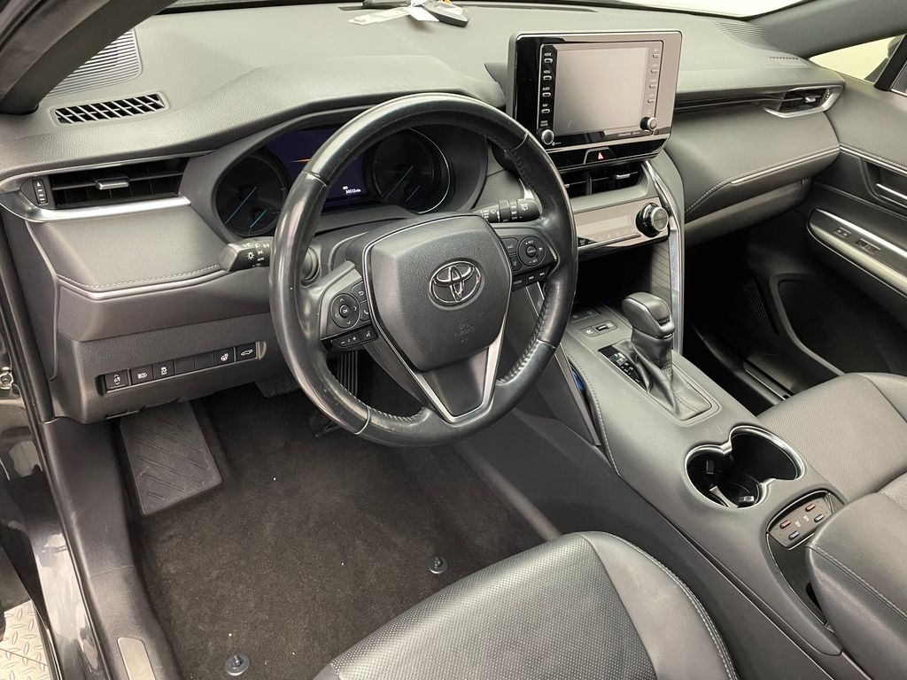 2021 Toyota Venza XLE 11