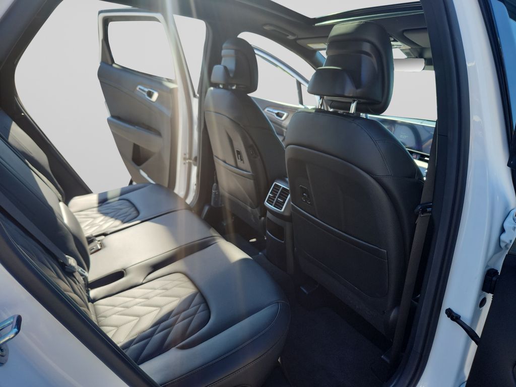 2024 Kia Sportage X-Line White at South Hills Kia