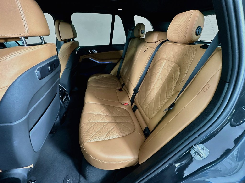 Thumbnail: 2025 BMW X5 - 25